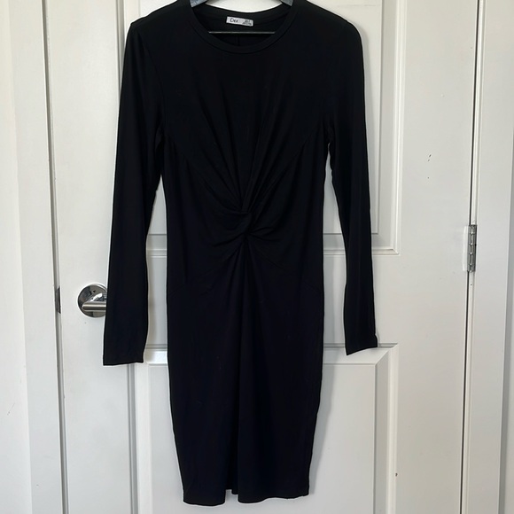 Dex Dress - Picture 2 of 3